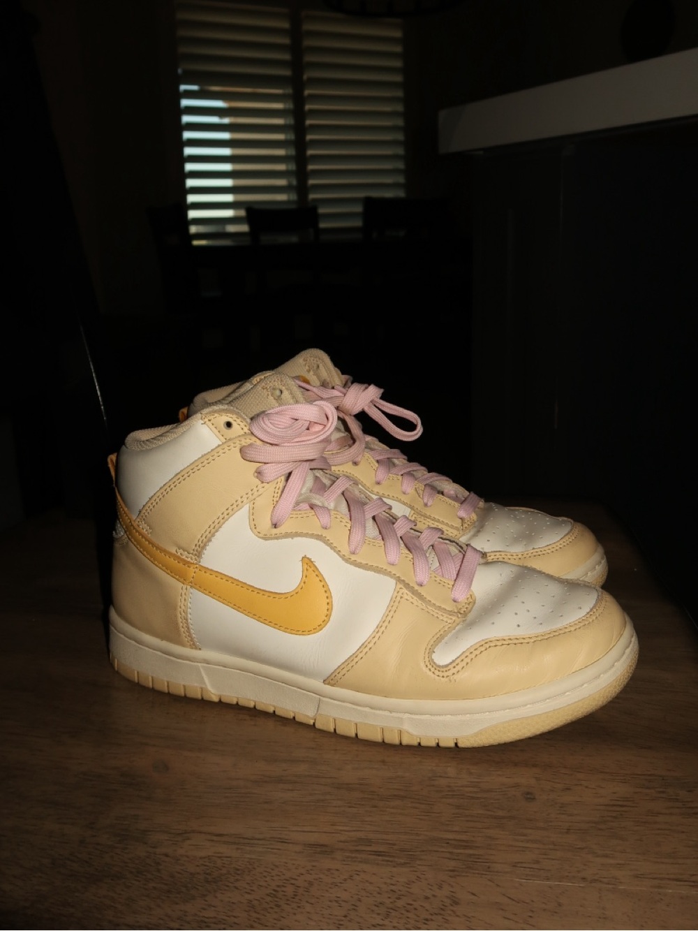 Women’s Nike Mid-Top Sneakers in White and Pale Yellow with Pink laces Size 8
